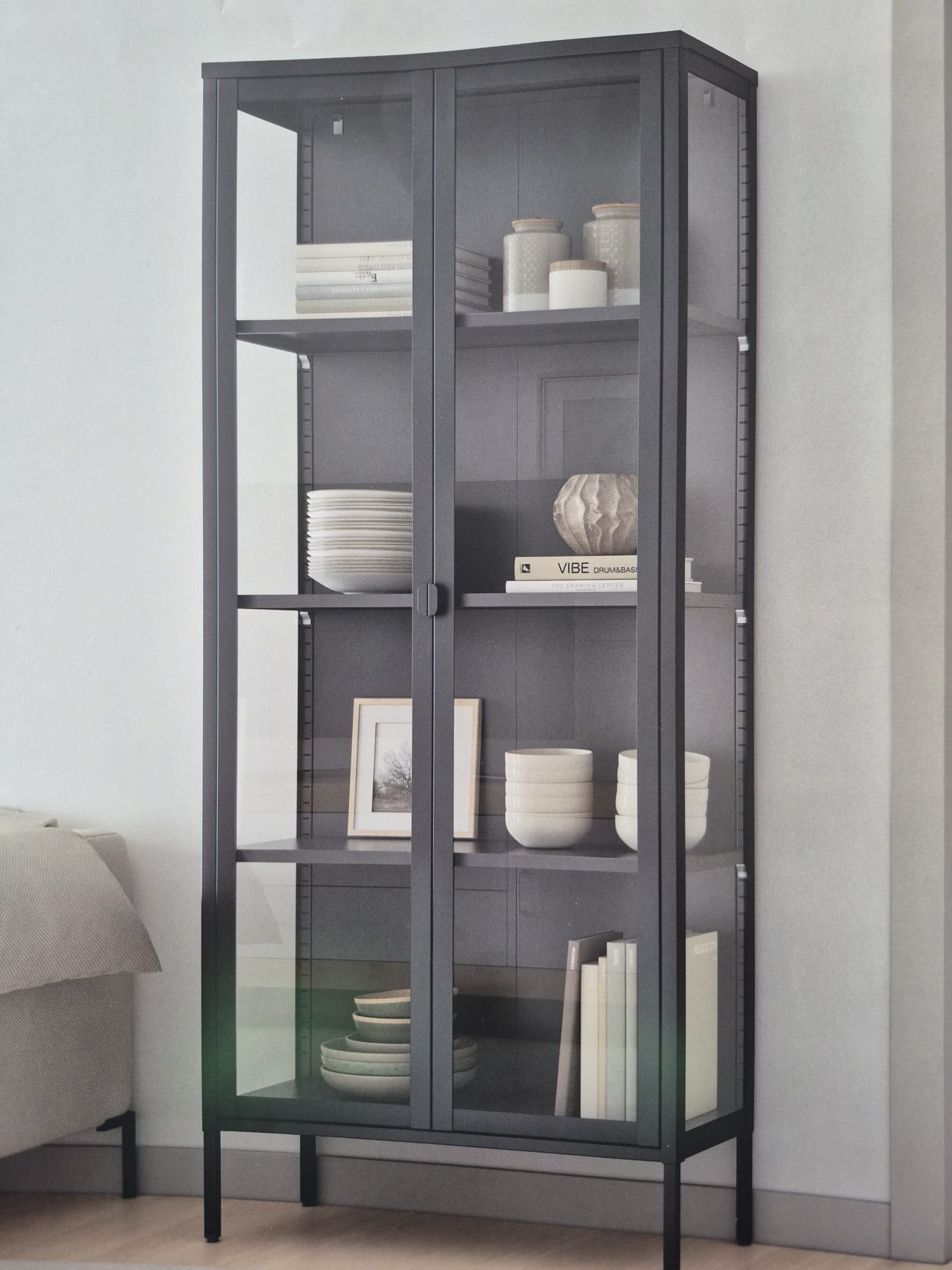 Vitrina metal / Cristal  2 puertas 